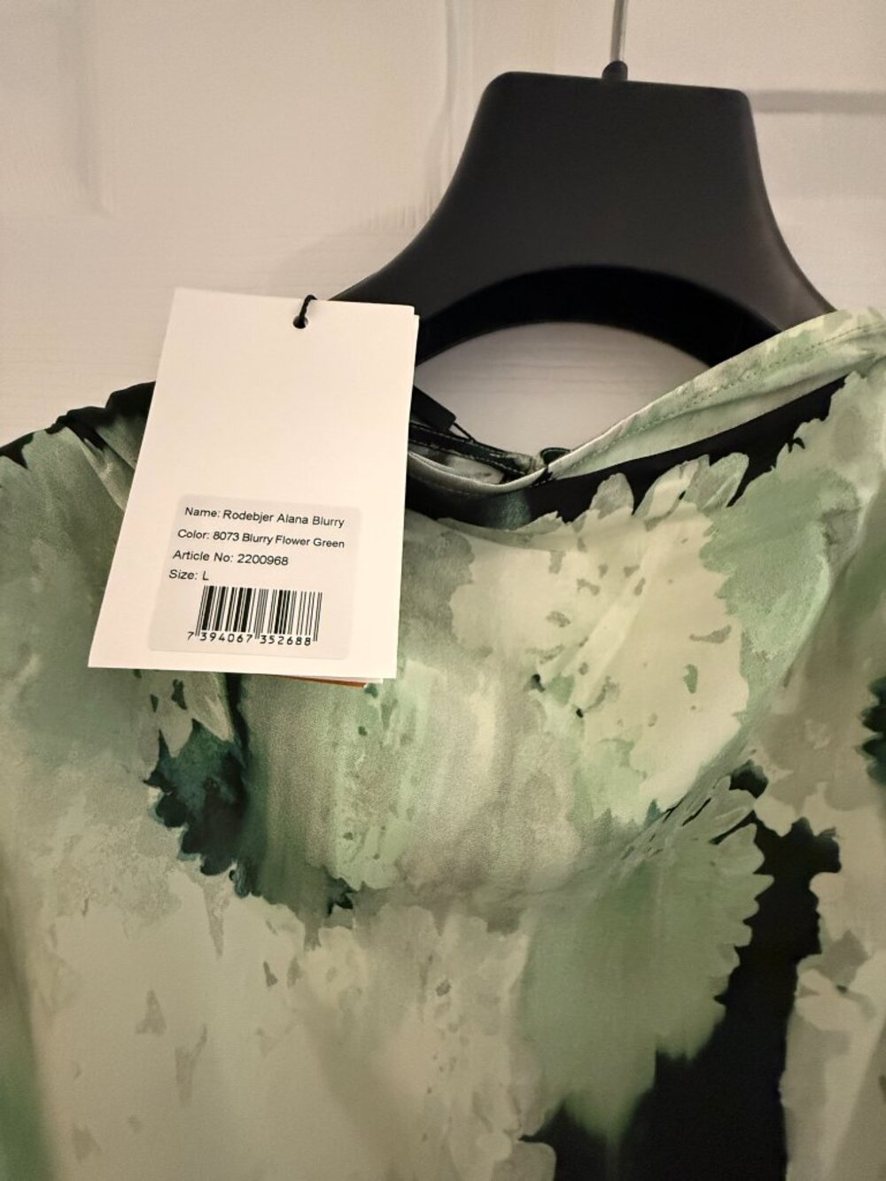 NWT Rodejber Alana Gown - Picture 5 of 6